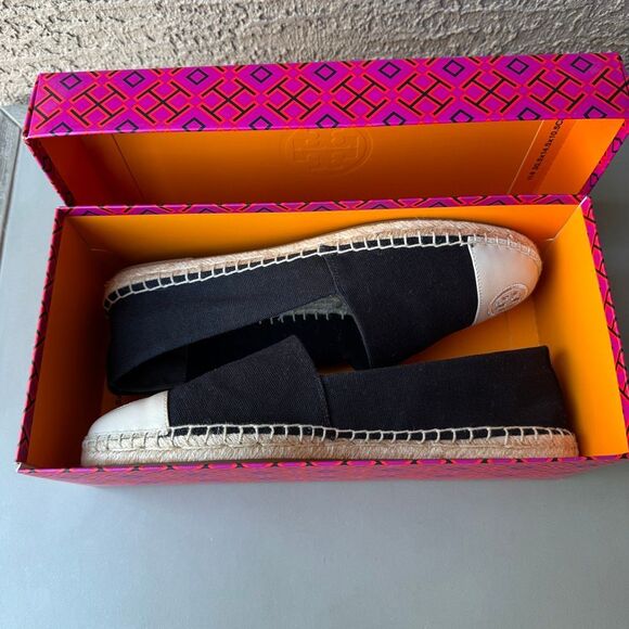 Tory Burch Canvas Black Ivory Color Block Flat Espadrille Size 10.5 Cap Toe - Picture 14 of 14